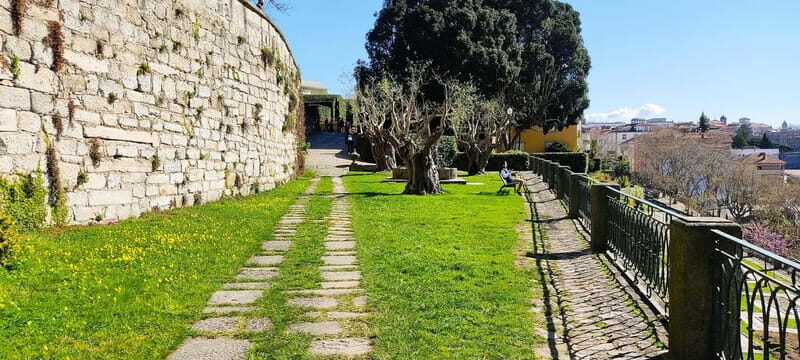 Zen Walking Tour Porto: Find Your Balance 2h - Key Points