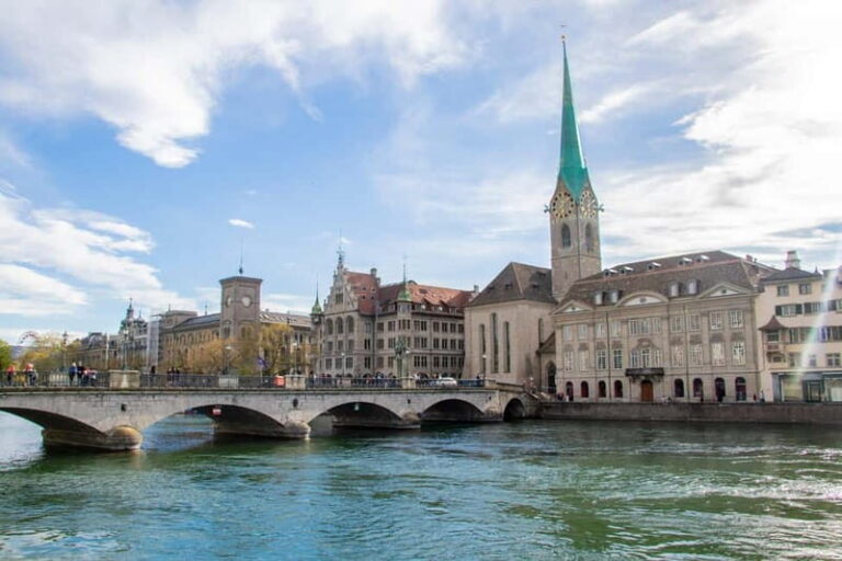 Zurich: Express Walk with a Local in 60 minutes - Who Will Benefit Most?
