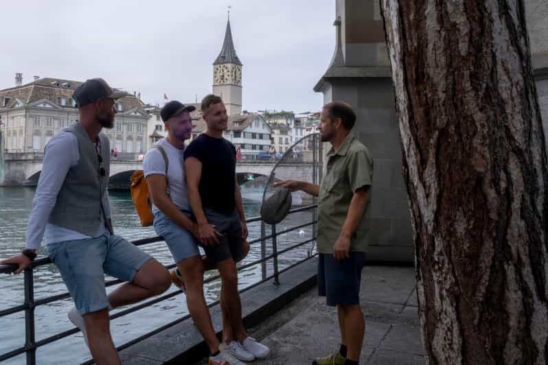 Zurich: LGBTQ city tour through Zurich incl. raclette - Starting Point: Bahnhofplatz at Zurich Main Station