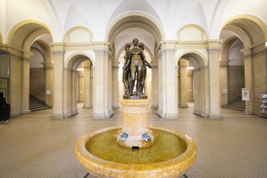Zurichs Art and Culture revealed by a Local - A Deep Dive into Zurich’s Art and Cultural Scene