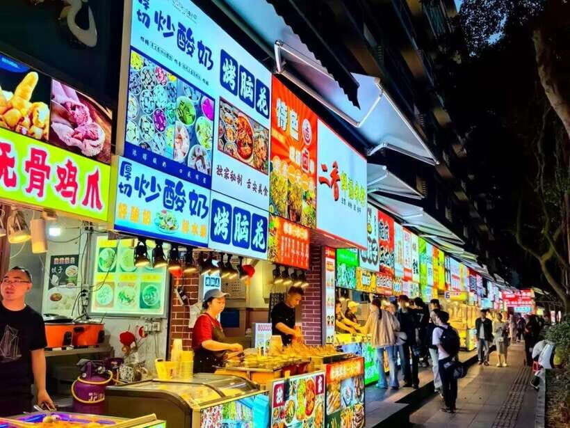 1-Day City Walk in Chengdu - A Full Breakdown of the Tour Experience