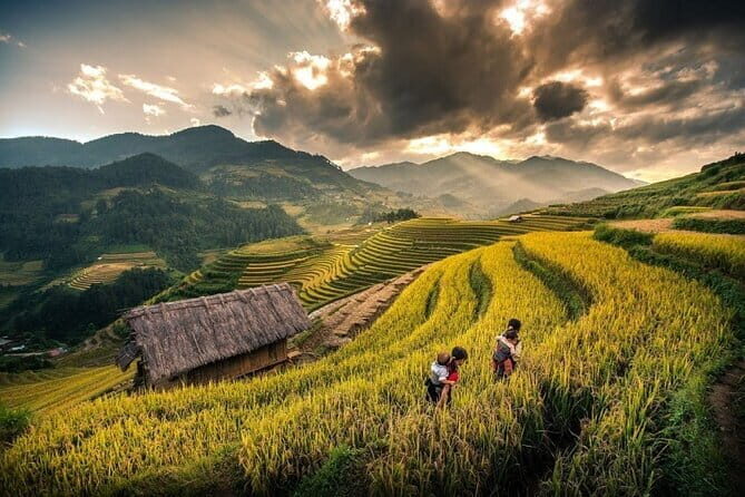 1 Day Sapa Tour Explore Y Linh Ho And Lao Chai And Ta Van Village - Authentic Experiences and Tips for Travelers