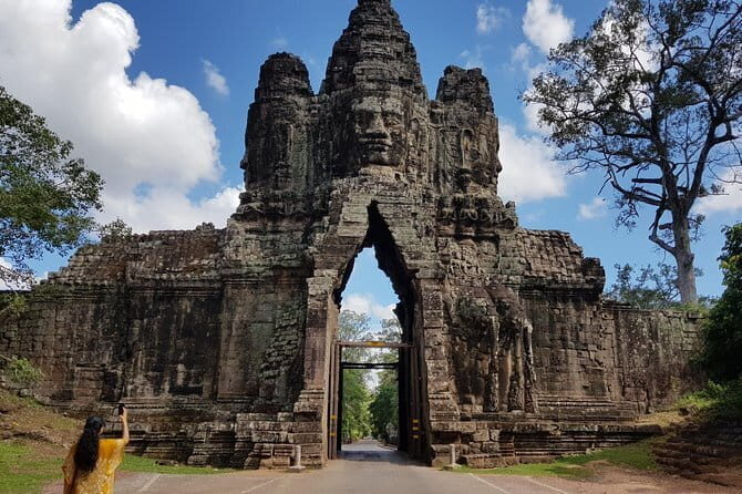 1 day special Tour: Angkor Wat,Bayon,Ta Prohm, Bantey srei and Beng Mealea - The Sum Up