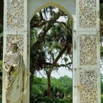 1-Hour Bonaventure Cemetery Golf Cart Guided Tour in Savannah - Who Is This Tour Best Suited For?