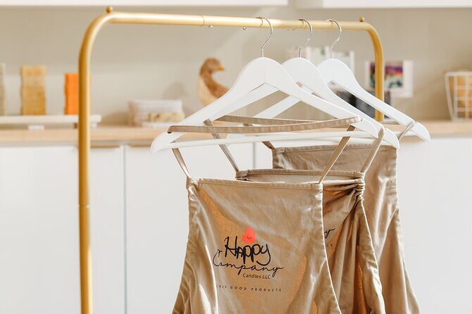 1 Hour Guided Candle Making - A Close Look at the Candle Making Experience