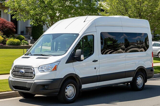 10 Passenger Van from EWR Newark Airport to Times Square - Why This Transfer Service Stands Out