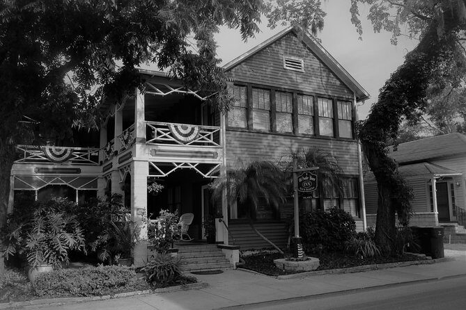 10:30pm Shadows of the Supernatural Tour - FAQs