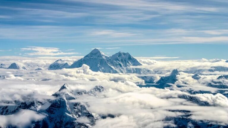 12-Day Guided Everest Base Camp Trek Including Lukla Flights - What Makes This Trek Stand Out