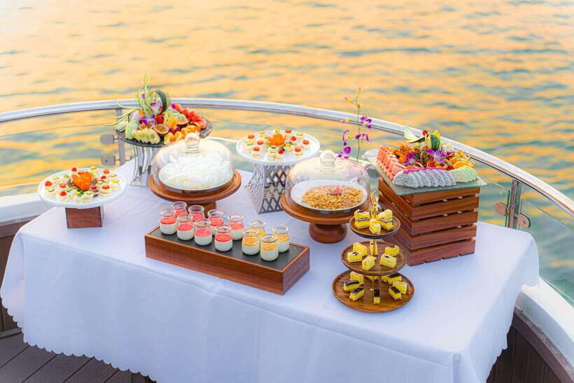 1Day 5 Stars Cruise:Swimming,Hiking & Kayaking, - Practicalities and Value