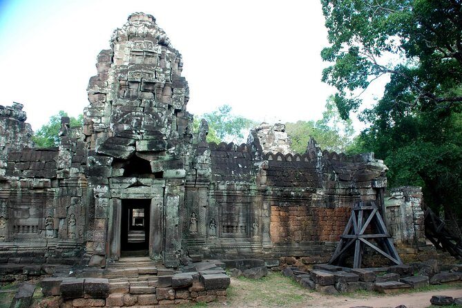 2-Day Angkor Wat & Tonle Sap Tour - Day Two: Dawn at Angkor Wat and More Hidden Treasures