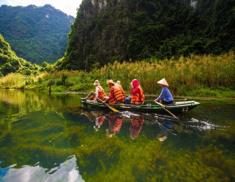 2-Day Ninh Binh Tour with Accommodation & Meals, Small Group
