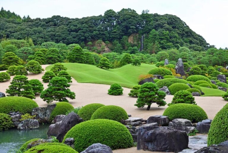 2-day One way Bus Tour from KOKURA around IZUMO to HIROSHIMA - Analyzing the value: is this tour worth it?