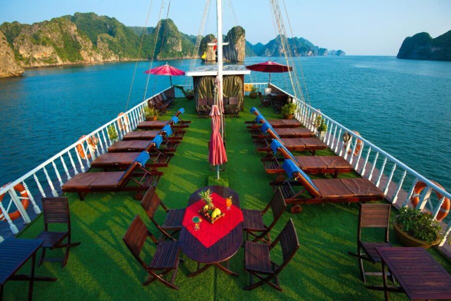 2-Day Royal Palace Ha Long Bay & Ti Top Island Cruise - Who Would Love This Tour?