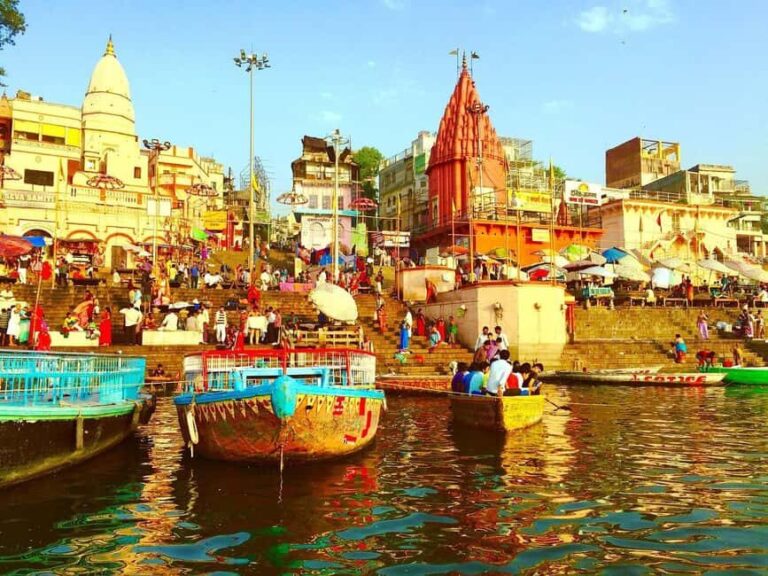 2-Day Varanasi: Experience Sunrise Boat Ride & Evening Aarti - Day 1: Deep Dive into Varanasi’s Sacred Heart
