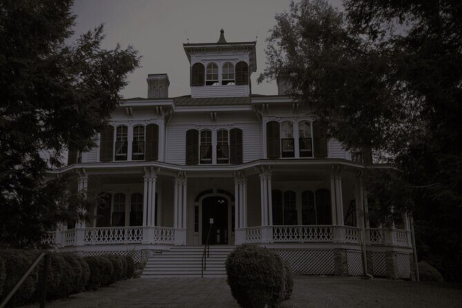 2-Hour Helen Haunts and History Walk Tour - Who Should Consider This Tour?