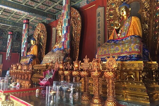 2-Hour Lama Temple and Confucius Temple Guided Walking Tour - Walking through the Confucius Temple and Guozijian Museum