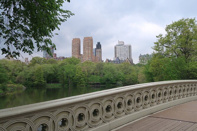 2 Hour Private Elf Movie Sites Guided Tour in New York City - FAQ