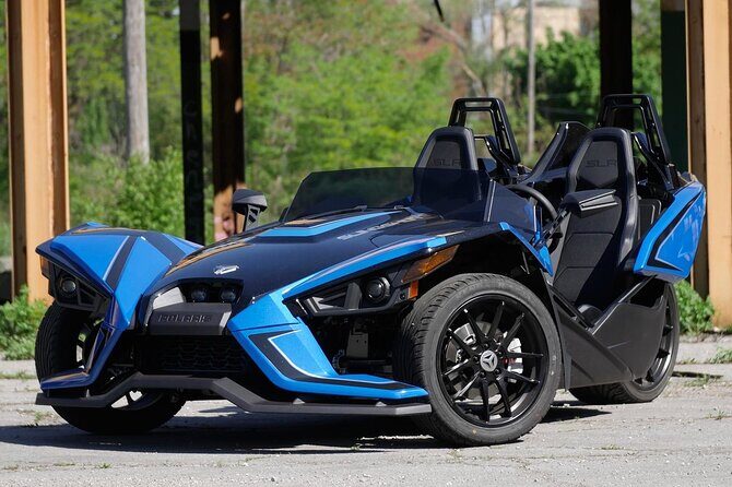 24-Hour Automatic Polaris Slingshot Rental - First Impressions: A Unique Way to Explore Orlando