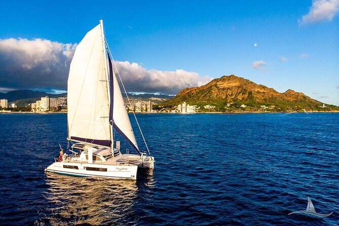 2hr Luxury Private Sailing Catamaran for 7-12 People - A Detailed Look at the Experience