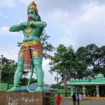 3-Hour Countryside and Batu Tour in Malaysia - Climbing the Iconic Batu Caves