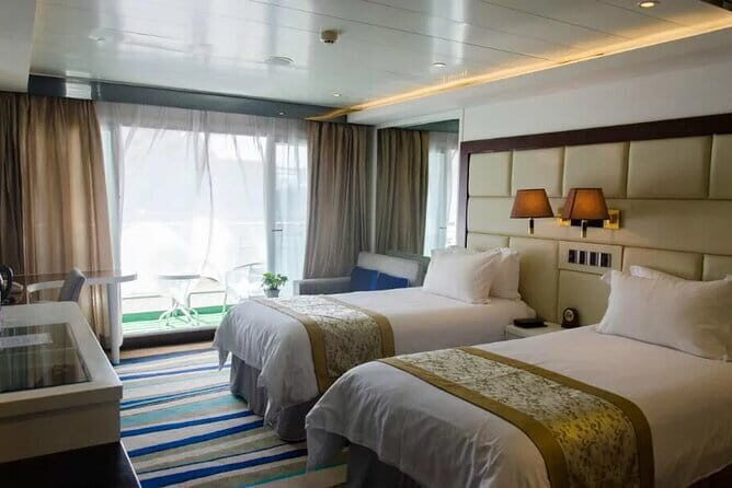 5D4N Yangtze River Cruise:Yichang to Chongqing by Victoria Cruise - An In-Depth Look at the Yangtze River Cruise Experience