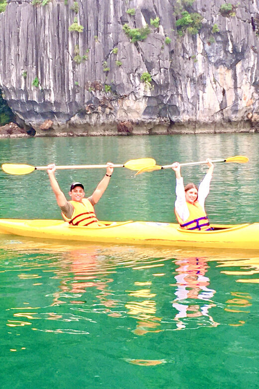 6 hours Ha Long Bay Group tour:Sung Sot-Ti Top-Kayaking - Who Will Love This Tour?