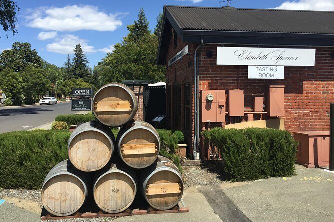 6-Hours Private Napa Wine Tour in a MKT sedan ( 2 Passengers) - Who Would Love This Experience?