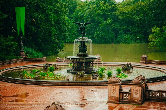 6 Iconic Audio Tours & City Guide App plus AI Question + Answer - What the App Does Best