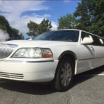 8 Passengers Transfer from or to Montreal Airport YUL to Montreal City Center - Key Points