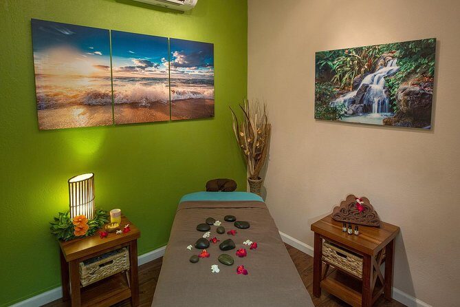 90 Minute Couples Massage - A Closer Look at Hawaii Natural Therapy’s Couples Massage