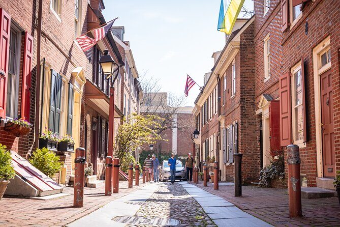 90 Minute History Walking Tour of Old City Philadelphia - Authenticity and Atmosphere