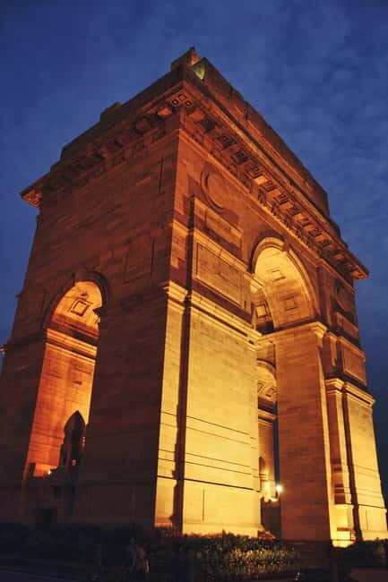 A full-day tour of Old & New Delhi Monument Express Entry - What to Expect From the Experience