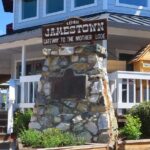 A Highway 49 Drive: A Self-Guided Audio Tour from Angels Camp to Jamestown - Exploring the California Gold Rush Through Your Car Windows