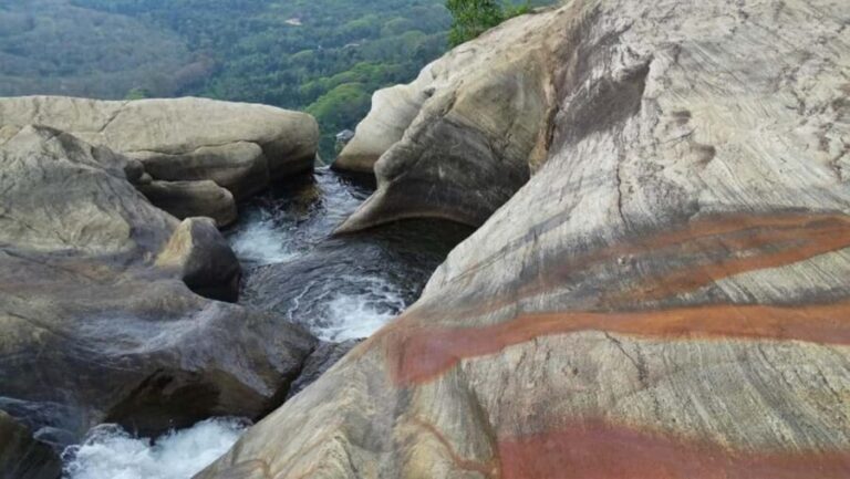 Adventure Tour: Udu Diyaluma - Waterfalls and Natural Pools - A Detailed Look at the Udu Diyaluma Experience
