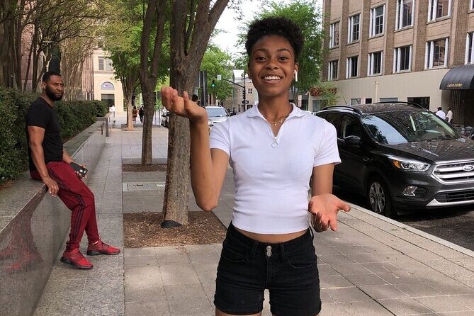 Adventurous Scavenger Hunt in Fayetteville by Zombie Scavengers - Who Will Love This Tour?