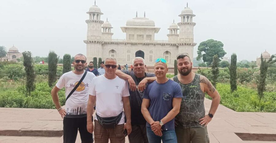 Agra : Full Day Sightseeing Tour Of Agra With Guide only - Who Should Take This Tour?