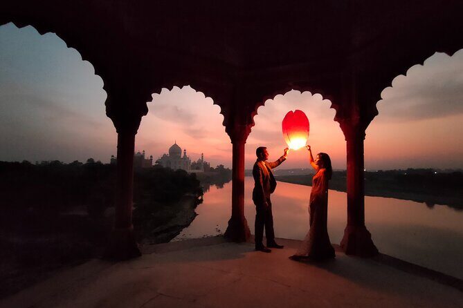 Agra Full-day Tour Taj Mahal, Agra Fort & Secret Walking Tour with Private Car