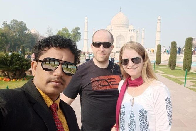 Agra : Live Tour Guide For Taj Mahal & Agra Fort - Who Will Love This Tour?