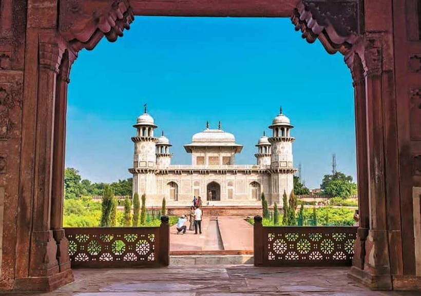 Agra: Private Tour Guide in Agra full-day - The Itinerary Breakdown