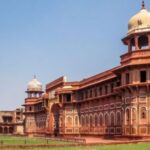 Agra: Taj Mahal Tour With Traditional Indian Dress - Choosing and Wearing Traditional Clothing