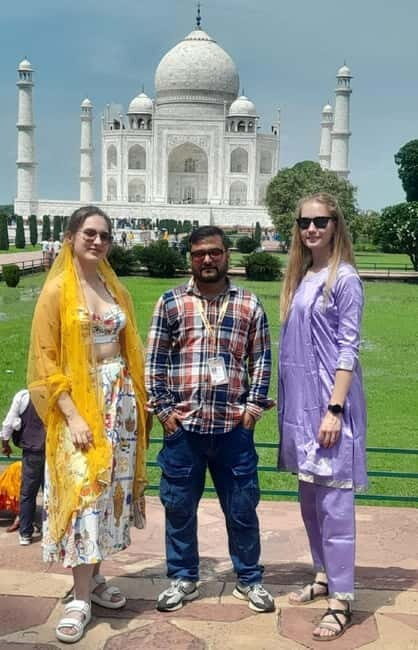Agra: Taj Mahal with Mausoleum Skip-The-Line Tickets - Who Should Consider This Tour?