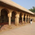 Agra to Jaipur city Private transfers visiting stepwell & Sikri - Transportation and Comfort