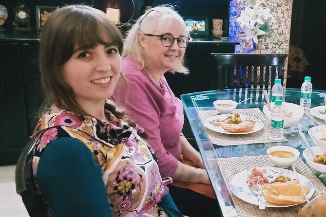 AI Tour - Cook, Talk, Dine & more with locals at their Delhi Home - A Genuine Cultural Encounter in Delhi