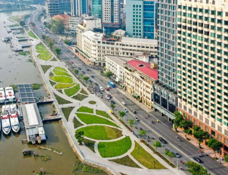 All In One Sai Gon City Full Day Tour - Transportation, Group Size, and Practicalities