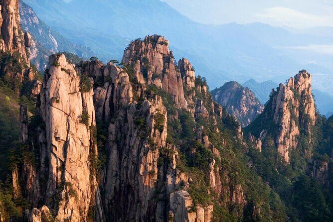 All inclusive Huangshan summit&Hongcun village 1 day private tour - Final Thoughts: Who Is This Tour Best For?