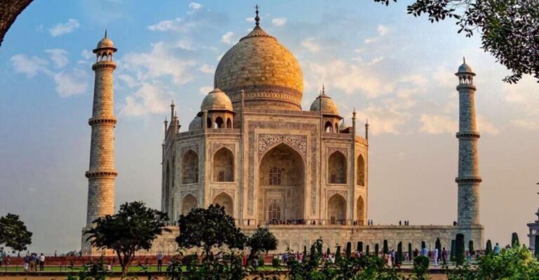 All Inclusive Taj Mahal Day Tour by Fastest Train From Delhi - Breaking Down the Itinerary