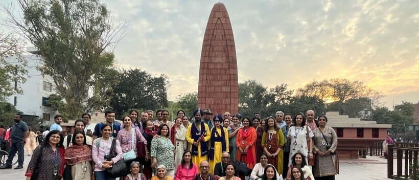 Amritsar: Golden Temple and Jallianwala Bagh Guided Tour - The Practicalities: Price, Duration, and Tips