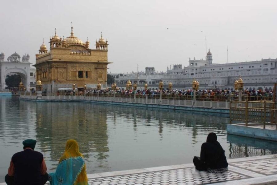 Amritsar: Small Group Sightseeing Tour with Wagah Border - What Makes This Tour Stand Out?