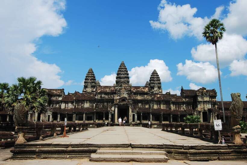 Angkor Wat Full-Day Private Tour with Sunrise - Authentic Insights from Travelers