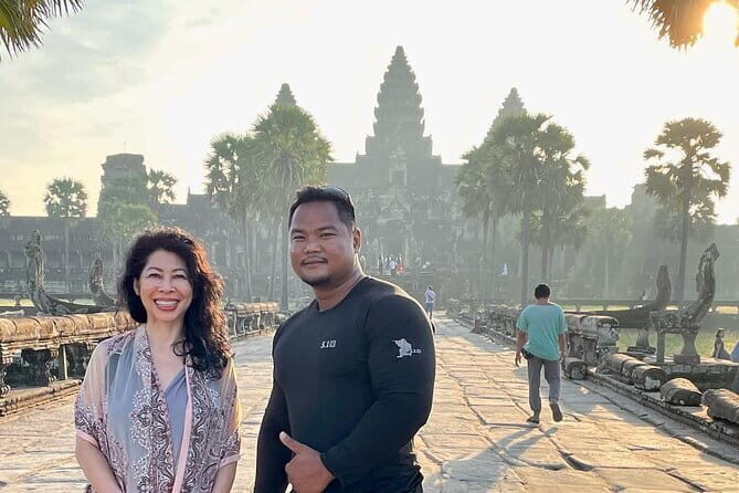 Angkor Wat Highlights 2 Days Tour with Sunrise and Sunset - Who Should Consider This Tour?